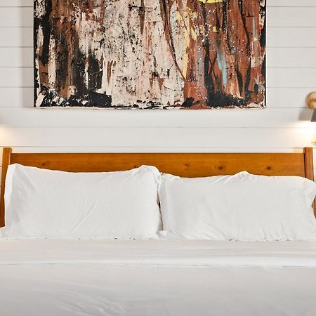 Boutique Room Steps From Downtown Mall Rose Jean - Room 4 ชาร์ลอตต์สวิลล์ ภายนอก รูปภาพ